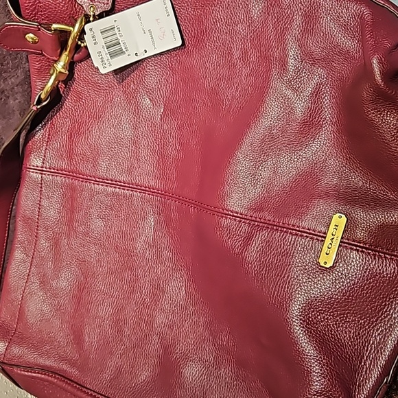 Coach Avery Large Hobo NWT - Picture 6 of 8